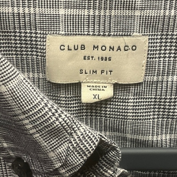 Club Monaco 100% cotton slim fit button down shirt size XL - Picture 2 of 6